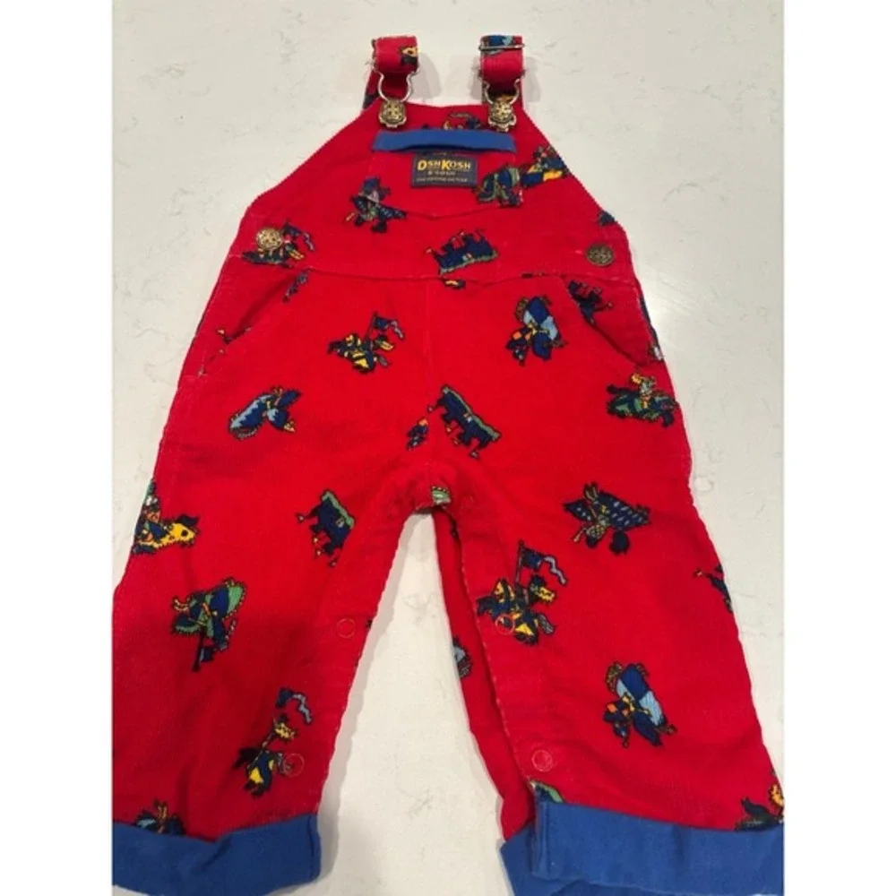 VINTAGE Oshkosh Overalls Castles and knights Paper Tag‎ Great Condition